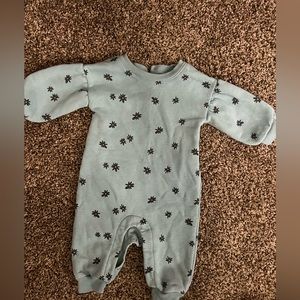 Gap jumpsuit balloon sleeves